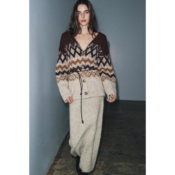 ZARA SEQUINED JACQUARD KNIT CARDIGAN WITH BELT - Picture 2 of 8